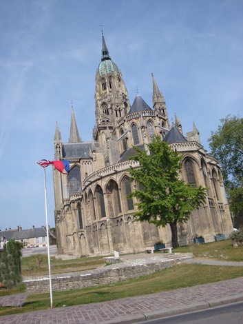 30CathInBayeux