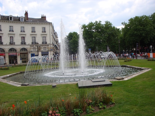 35ToursFountain