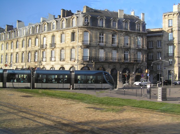 42BordeauxBus&Bldg
