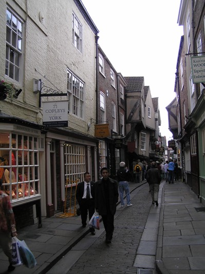 46Narrow York Street